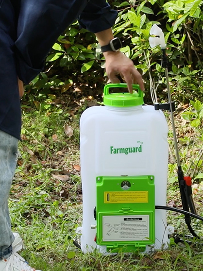 ¿Cuál es el mejor rociador de mochila alimentado por batería?